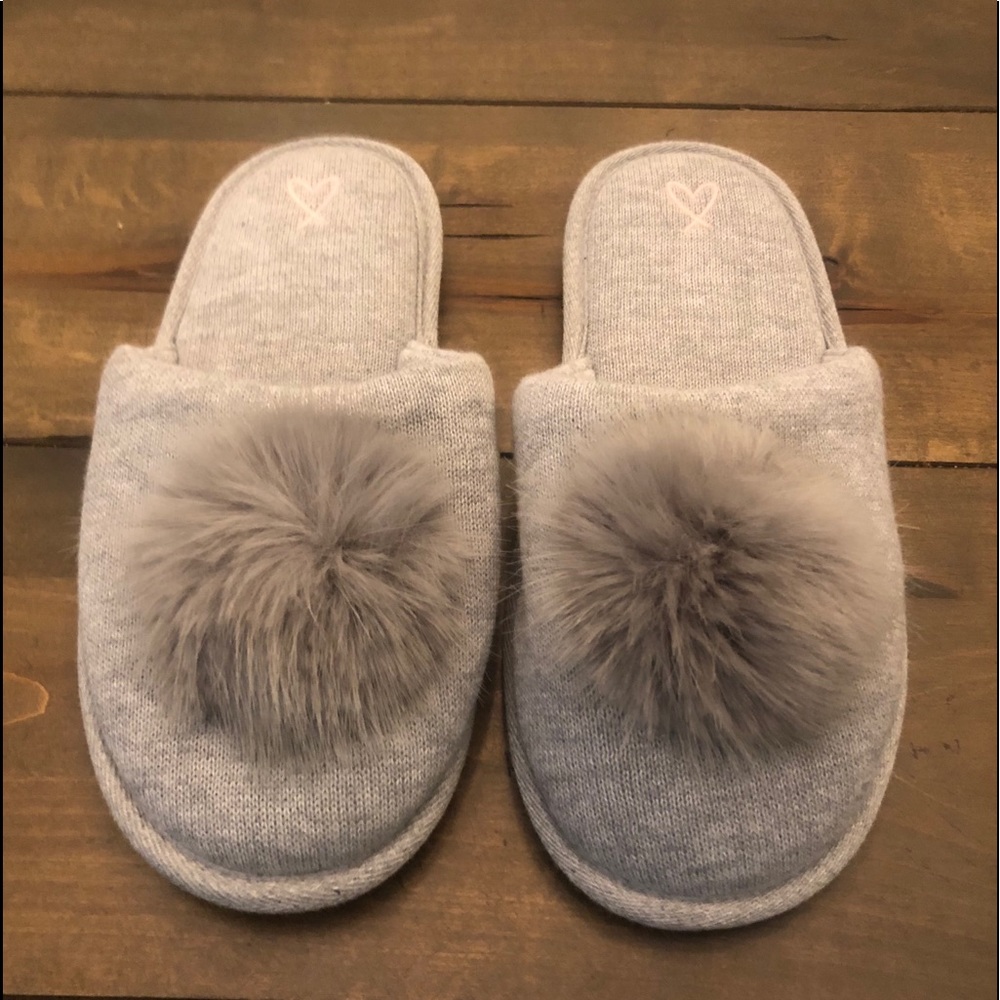 Victoria’s Secret Bedroom Slippers - Picture 3 of 12